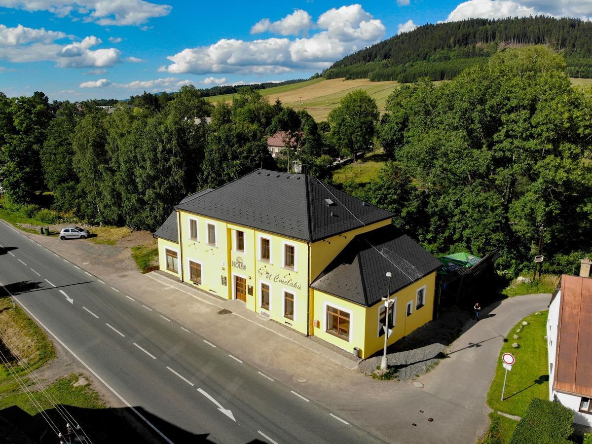 Hotel U Cmelaku Červená Voda Exterior foto